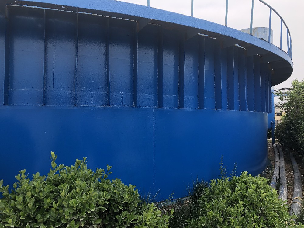 建筑外墻，煥然一新：揭秘適合建筑外墻刷新的醇酸底漆力量